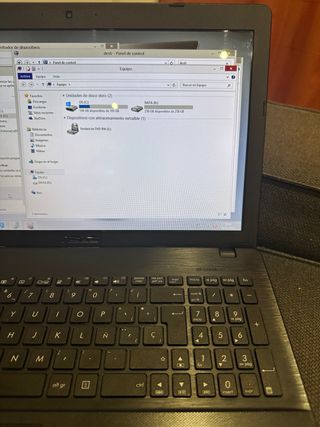 Portátil Asus X552C Negro