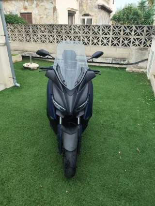 Yamaha Xmax 400cc Azul