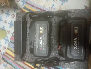 2 Baterías Litio-Ion 3.0Ah ETP + Cargador