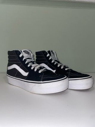 Vans Sk8-Hi Negras y Blancas