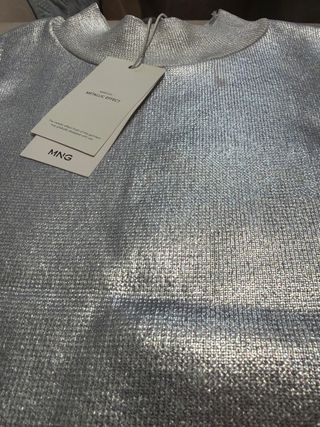 Top mango plateado efecto metálico