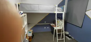 Cama alta IKEA VITVAL con escritorio