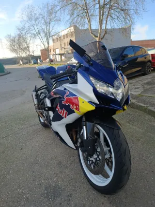 Suzuki GSXR 750 K10
