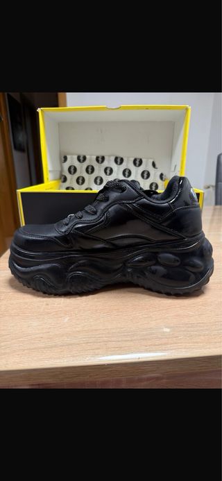 Zapatillas Veganas Buffalo Negras