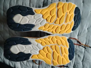 New Balance Fresh Foam 1080 V14 Azul Naranja