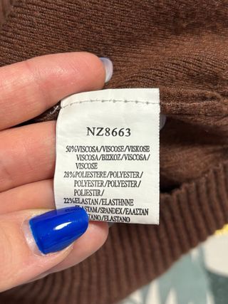 Maglione marrone con perle