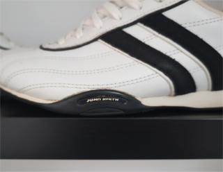 Zapatillas John Smith Talla 38 Blancas y Negras