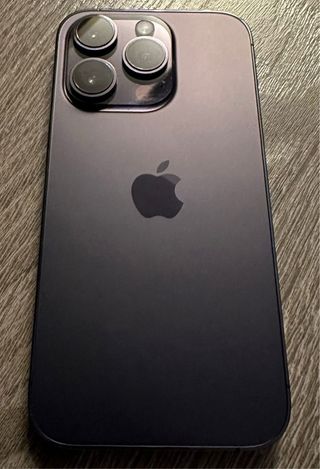 iPhone 14 Pro morado