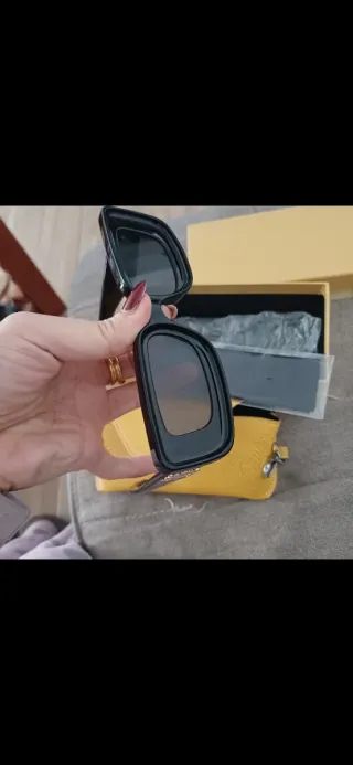 Gafas de Sol Loewe Negras y doradas