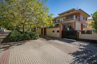 Chalet en venta en Cerrillo de Maracena - Periodistas en Granada