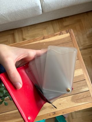 Tarjetero Bimba y Lola Rojo - Efecto Cocodrilo