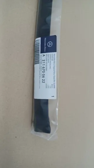 Moldura Parabrisas Mercedes W211 Clase C A21167006