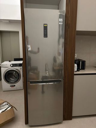 Nevera/congeldor LG Acero Inoxidable.