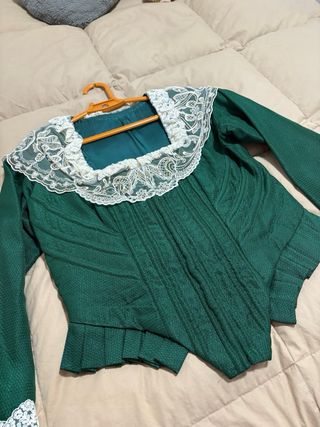 Traje de Fallera y zapatos