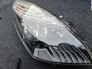 Faro derecho Renault Scenic 3