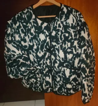 Chaqueta Cropped Estampada