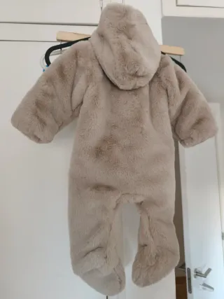 Buzo abrigo Zara pelo beige gris con etiquetas