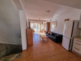 Casa adosada en alquiler en Oliva Nova en Oliva