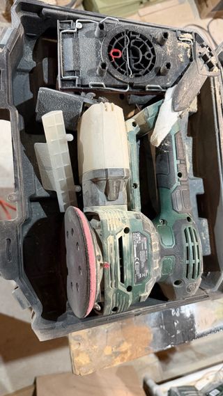 Lijadora Parkside 20V + Maletín