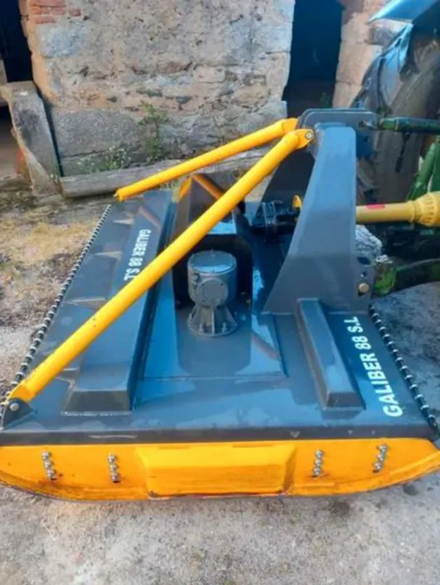 Desbrozadora 2 rotores usada