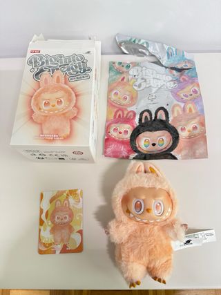 Labubu Pop Mart Peluche Big Into Energy