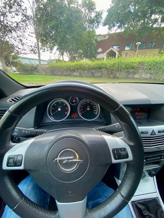 Opel Astra 2008
