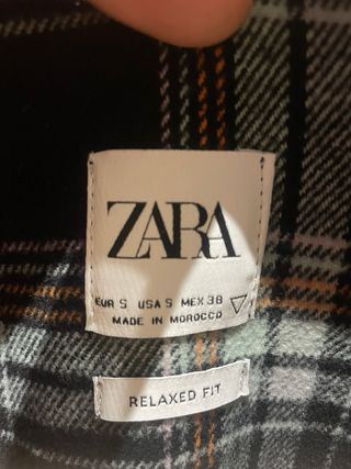 Sobrecamisa Zara de cuadros con cremallera