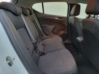 Opel Astra 110cv CDTI 5 P