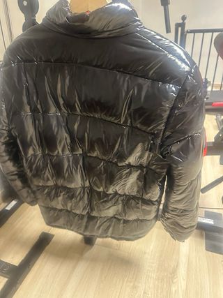 Cazadora Moncler Negra Brillante