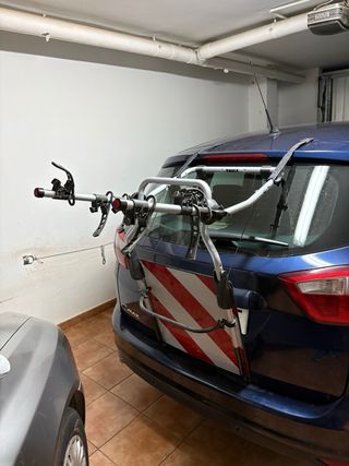 Portabicicletas Thule 3 plazas + Señal V-20