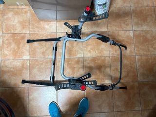 Portabicicletas Thule 3 plazas + Señal V-20