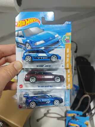 Hot Wheels 3 auto: Honda, Audi, Subaru