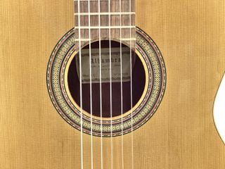 guitarra clasica alhambra c1