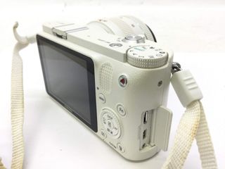 camara digital evil samsung nx1100+20-50mm 1:3.5-5.6 ii ed