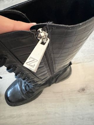 Botas Zara Negras Cocodrilo
