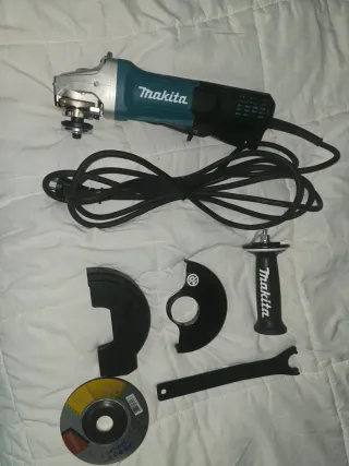 Amoladora-Radial Makita GA5095X01 1900W SJS II