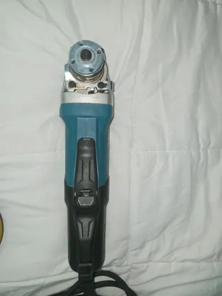 Amoladora-Radial Makita GA5095X01 1900W SJS II