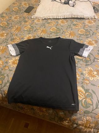 Camiseta deportiva Puma negra