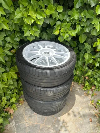 Llantas OZ Racing Blancas