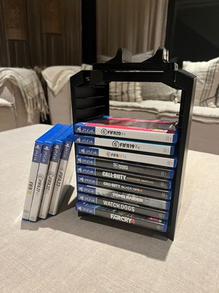 Torre de carga y almacenamiento de videojuegos