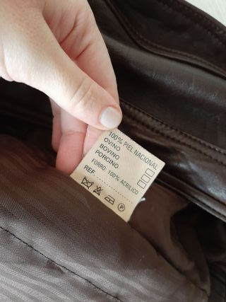 Cazadora vintage de piel con hombreras