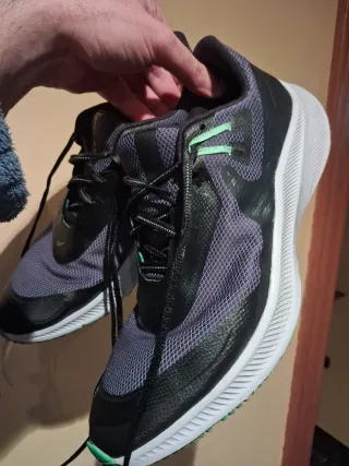 Zapatillas Nike Quest Shield 3 Talla 46