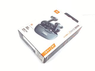 in-ear jbl wave beam