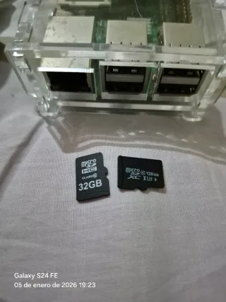 Raspberry Pi 2 B + 2 Tarjetas SD 32GB y 128GB