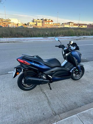 Yamaha XMAX 300cc