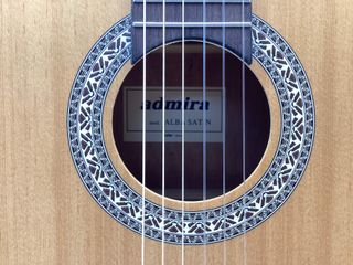 guitarra clasica admira alba