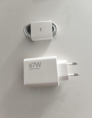 Cargador Xiaomi 67W Carga Rápida