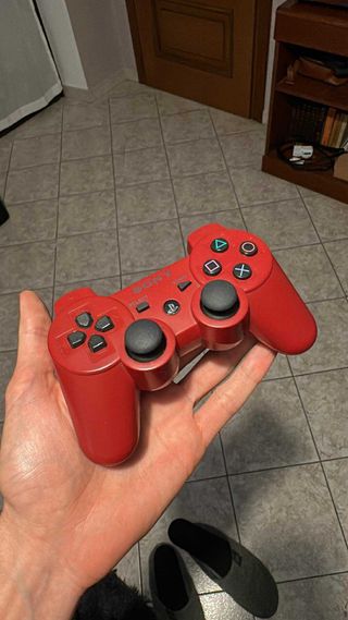 Playstation 3 Super Slim Rossa