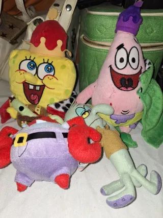 Lote 4 peluches Bob Esponja