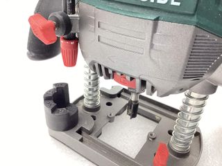 fresadora parkside pof 1200 e4